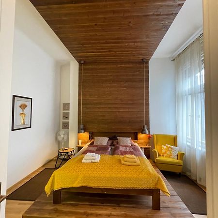 Amber Pearl Apartment 2 Rooms And 2 Bathrooms At Kalvin Square Budapest Exterior foto