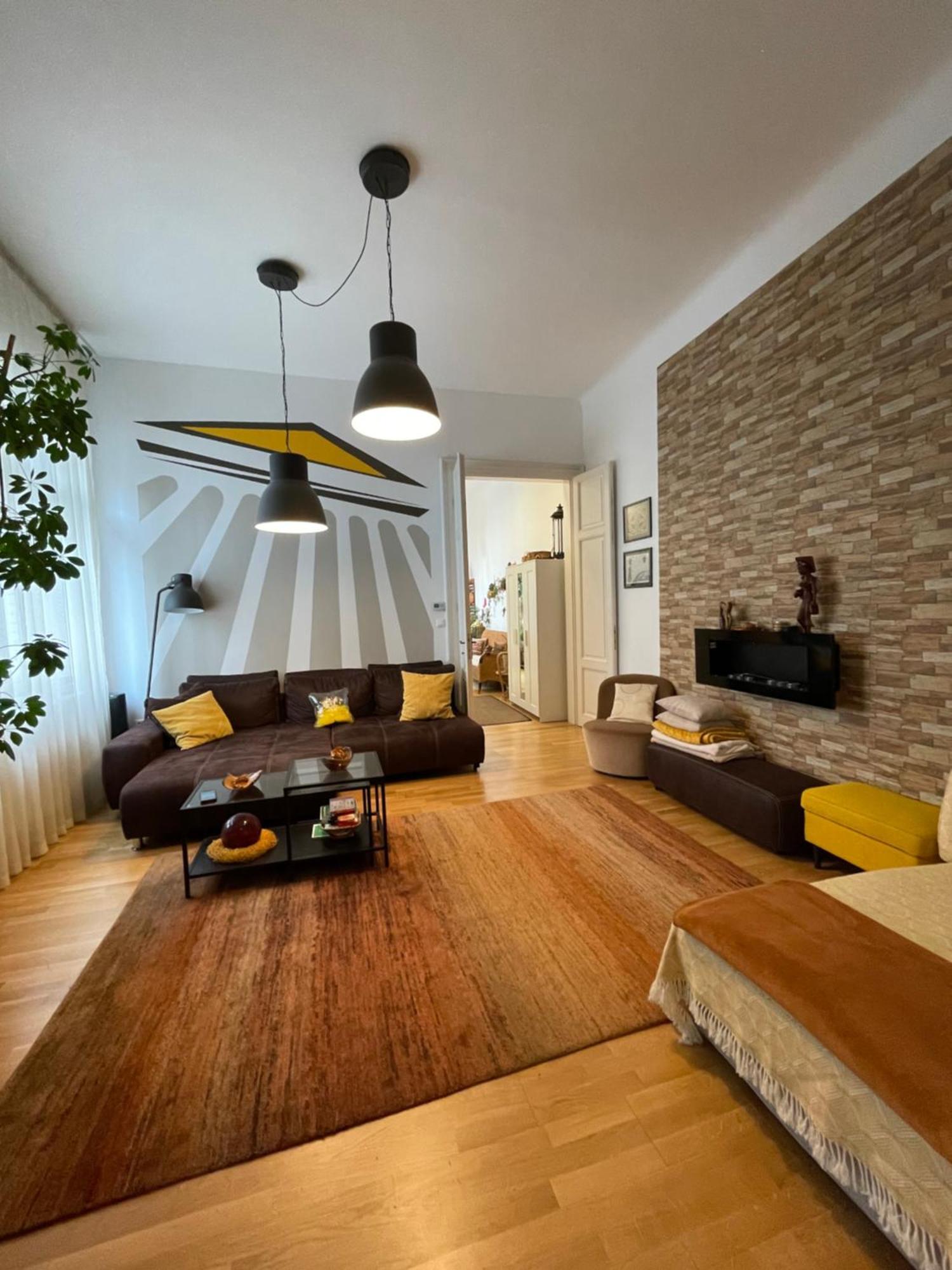 Amber Pearl Apartment 2 Rooms And 2 Bathrooms At Kalvin Square Budapest Exterior foto