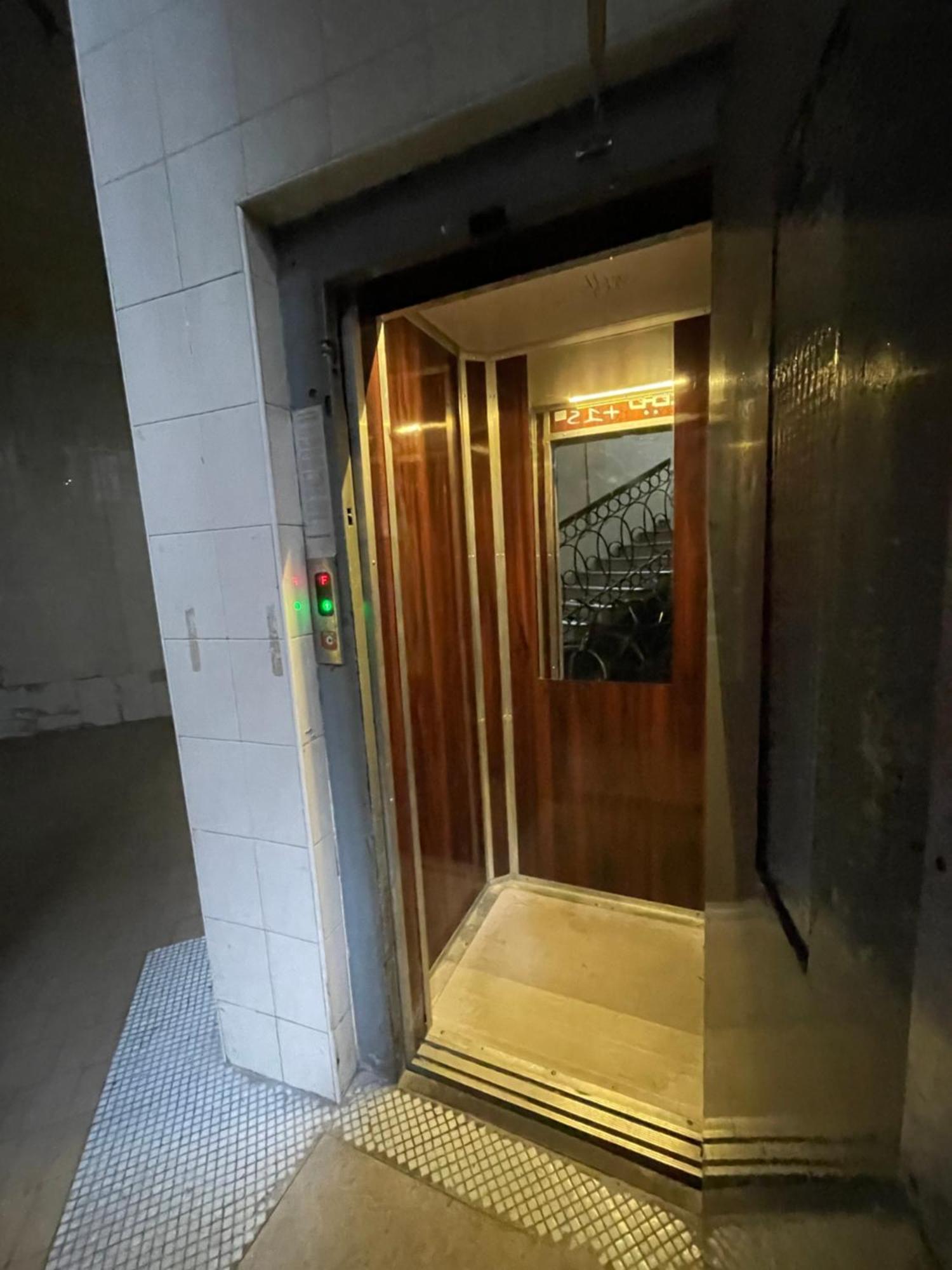 Amber Pearl Apartment 2 Rooms And 2 Bathrooms At Kalvin Square Budapest Exterior foto