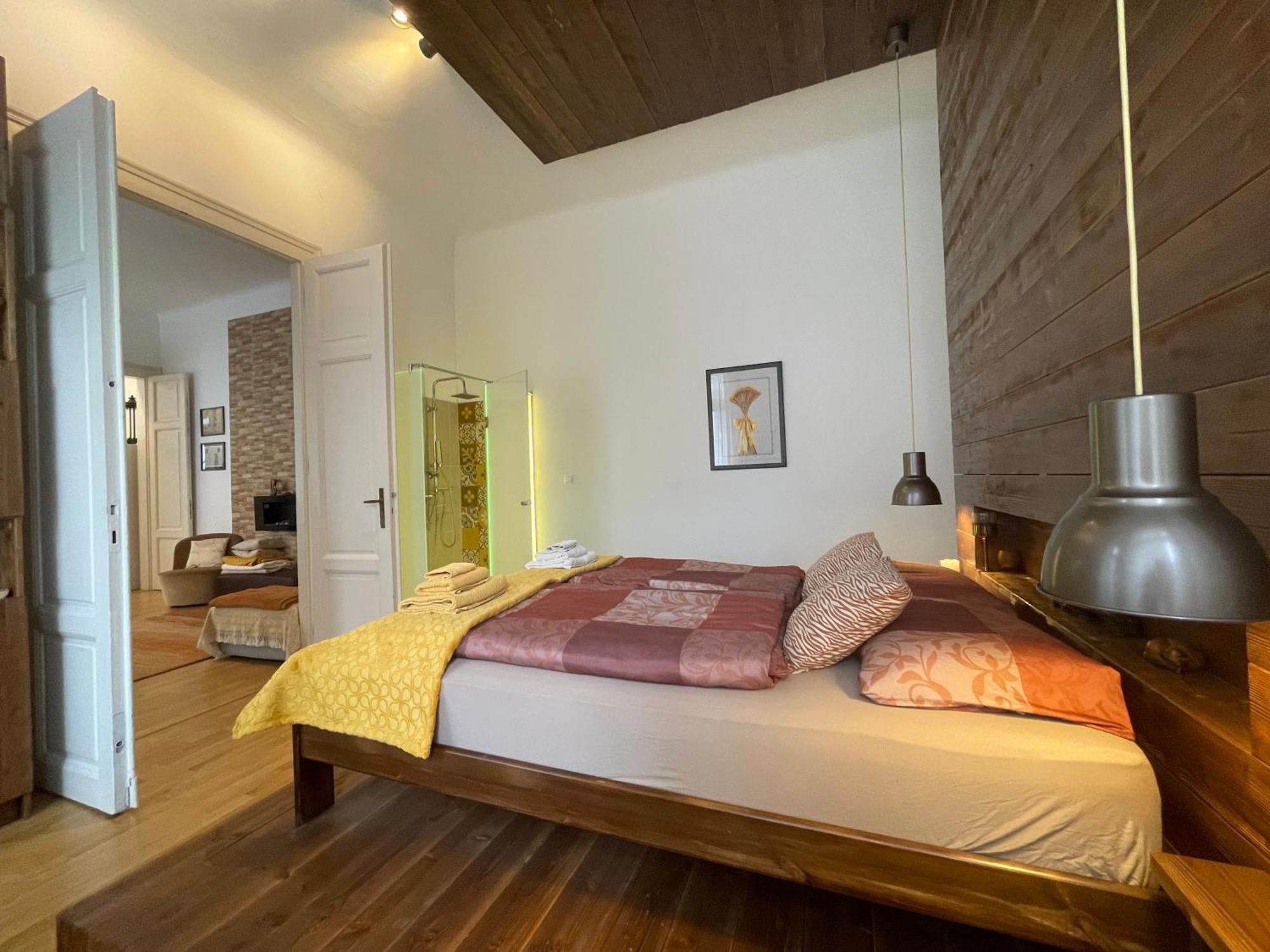 Amber Pearl Apartment 2 Rooms And 2 Bathrooms At Kalvin Square Budapest Exterior foto