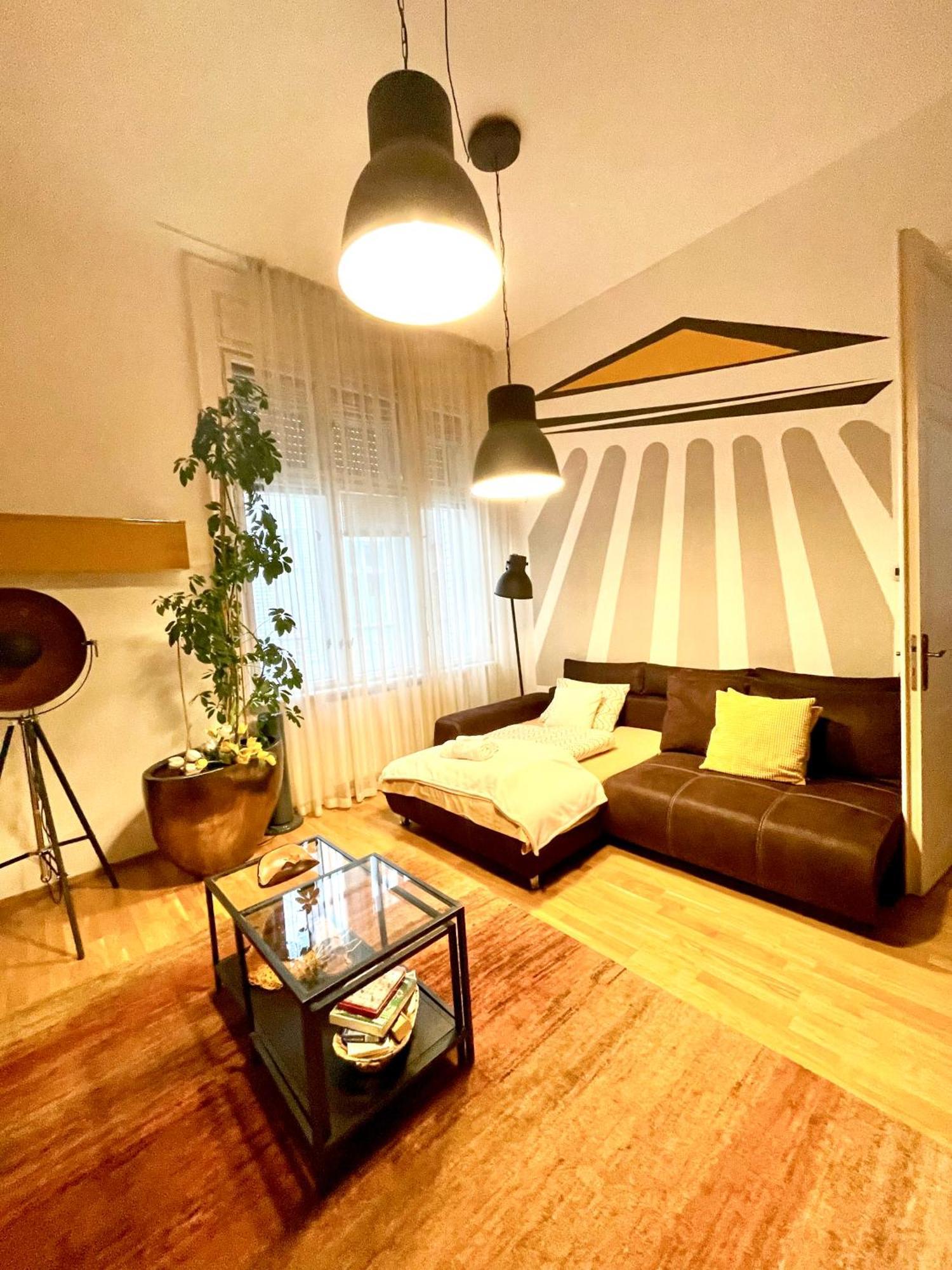 Amber Pearl Apartment 2 Rooms And 2 Bathrooms At Kalvin Square Budapest Exterior foto